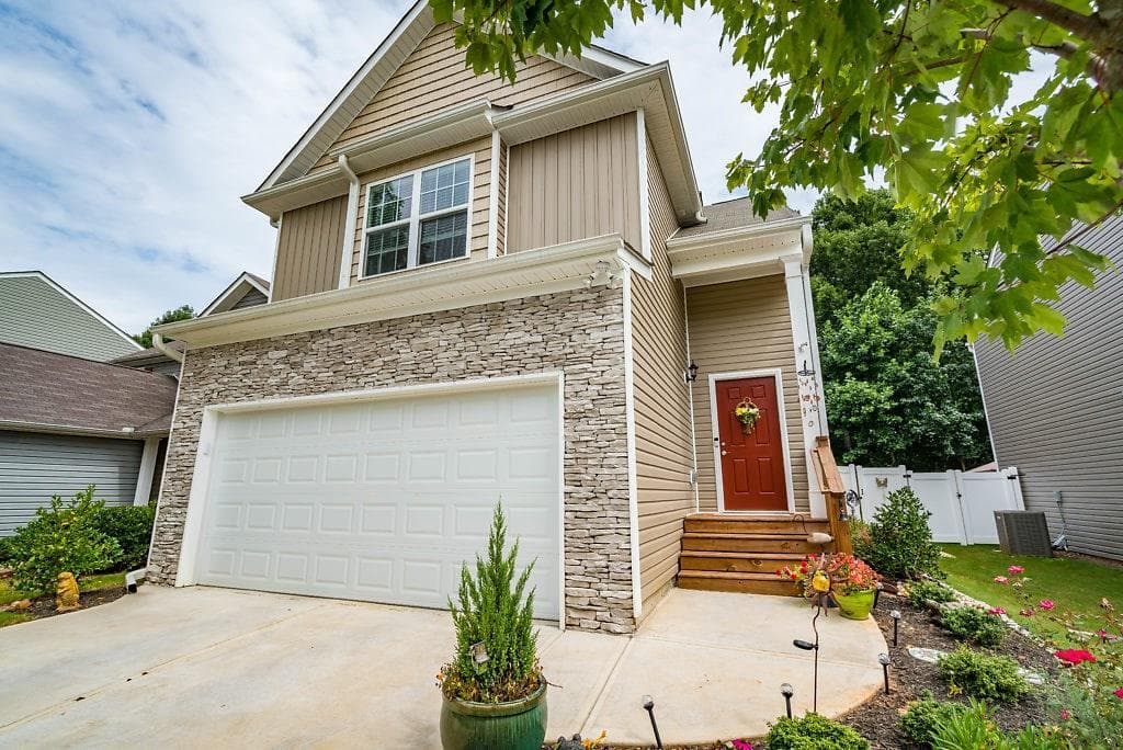 557 Arrowhead Drive, Dallas, GA 30132 — most recent listing photo