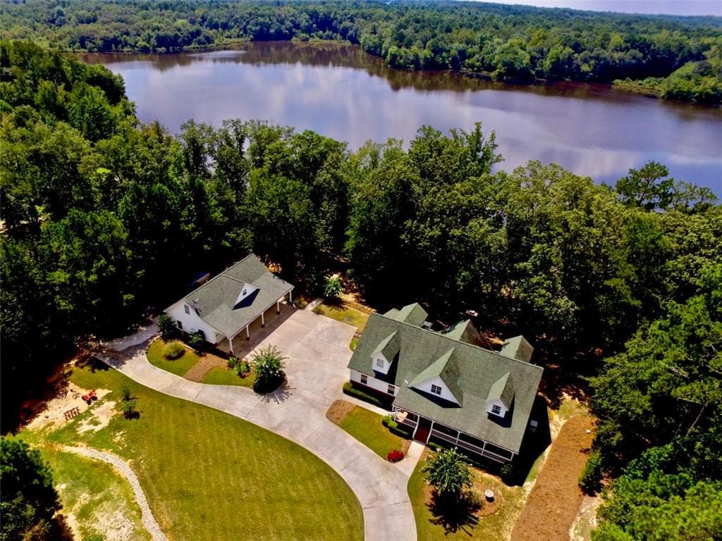606 Paynes Lake Road, Carrollton, GA 30116 — most recent listing photo