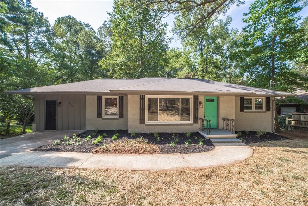 5 bedroom, 2,206 sq ft single family residence sold at 2549 Delowe Drive, East Point, GA 30344
