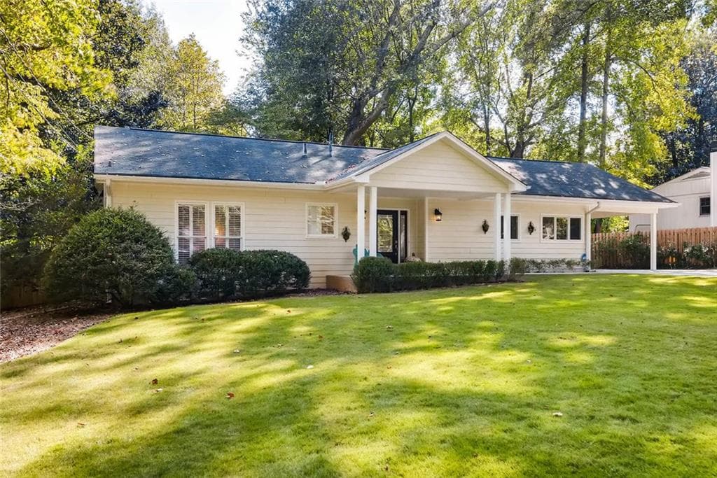 429 Carolwood Lane, Atlanta, GA 30342 — most recent listing photo