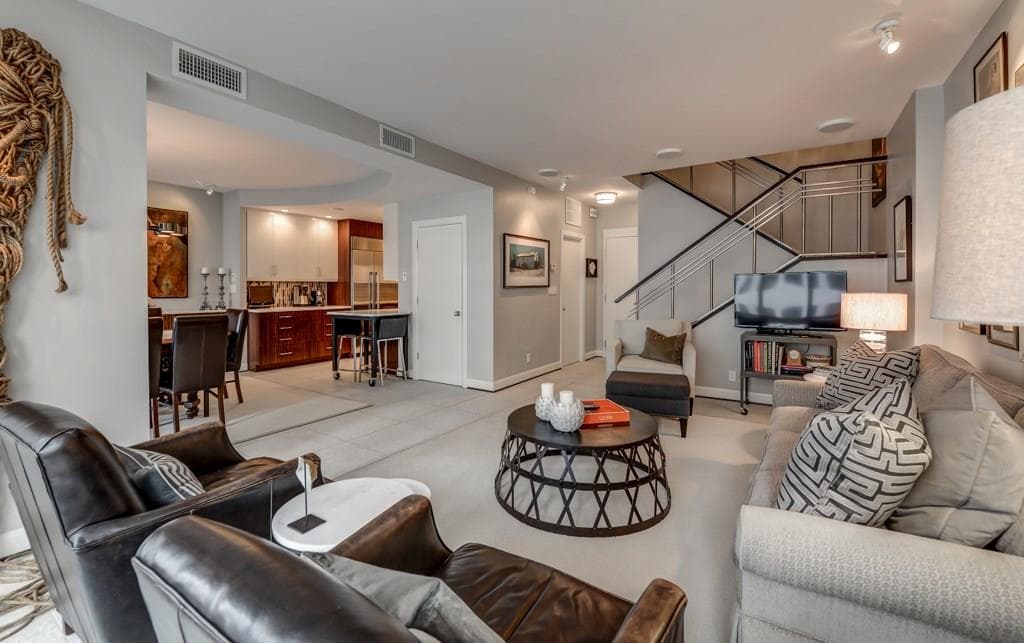 3 bedroom, 1,750 sq ft condominium sold at 145 15th Street 1026, Atlanta, GA 30309