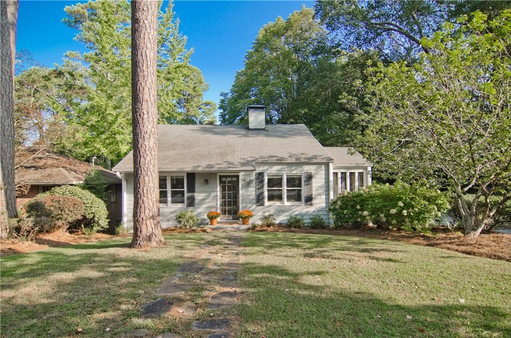 2 bedroom, 1,158 sq ft single family residence sold at 152 Ridgeland Way, Atlanta, GA 30305