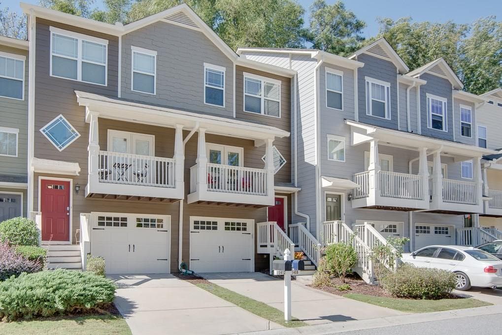 3 bedroom, 1,326 sq ft townhouse sold at 1408 Liberty Parkway, Atlanta, GA 30318