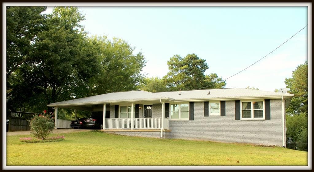 3 bedroom, 1,472 sq ft single family residence sold at 4705 Elmherst Drive, Douglasville, GA 30135