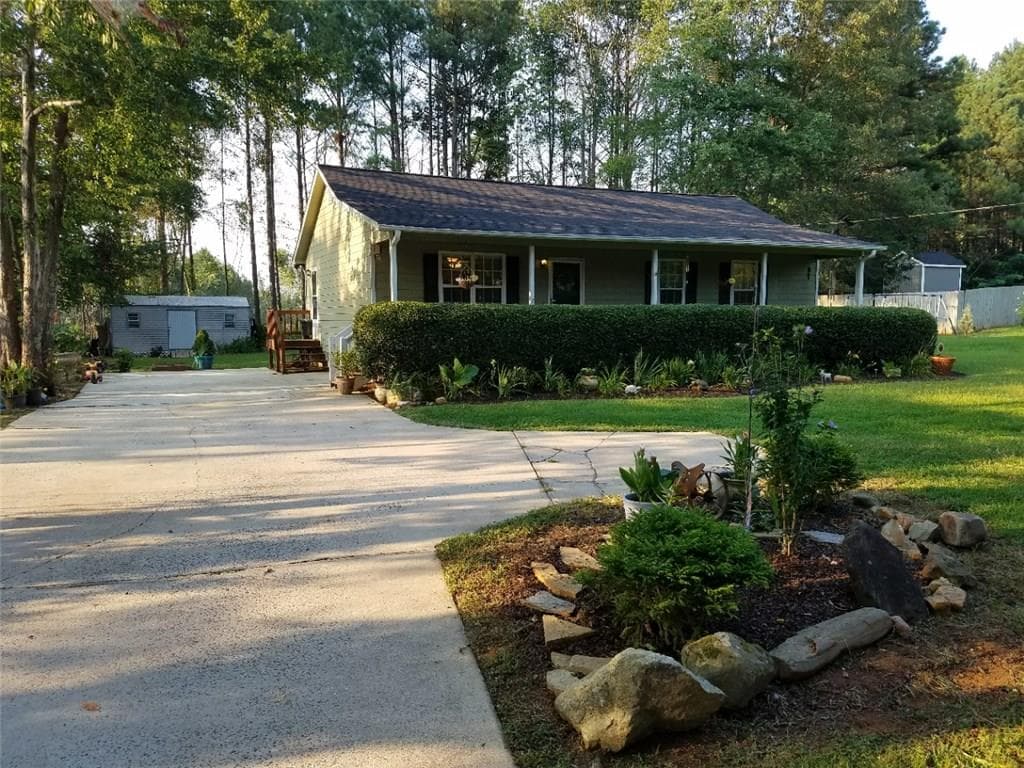 198 Wayside Lane, Dallas, GA 30132 — most recent listing photo
