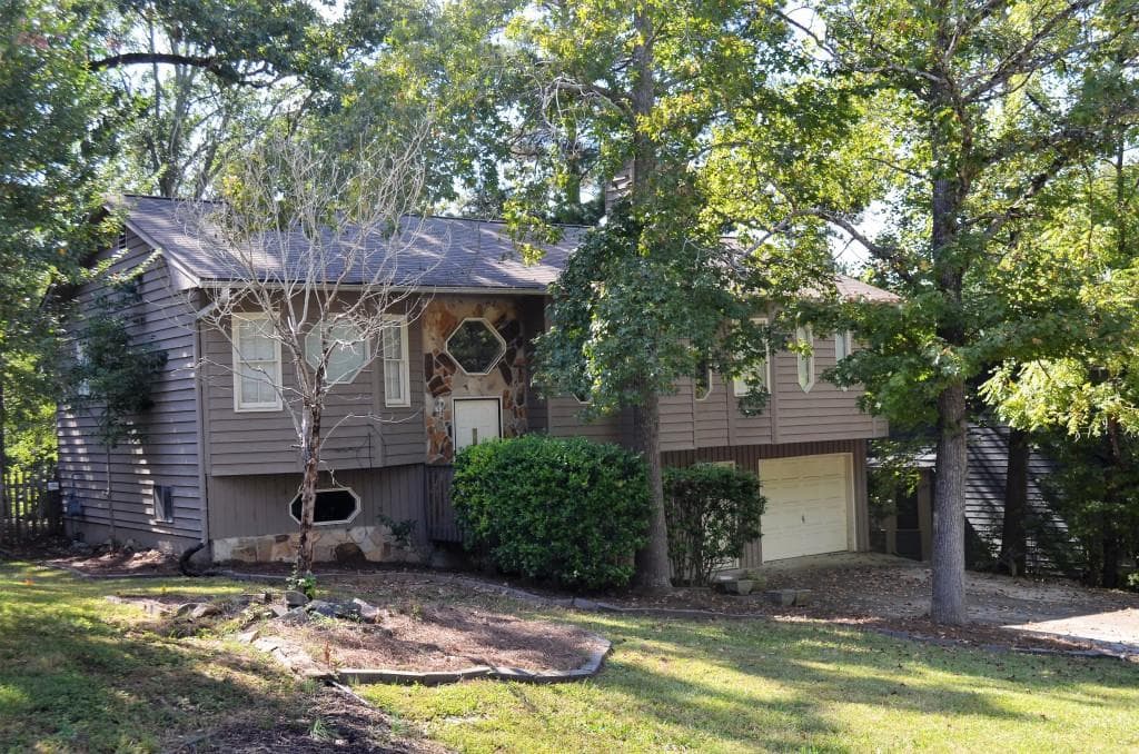 2823 Quinbery Drive, Snellville, GA 30039 — most recent listing photo