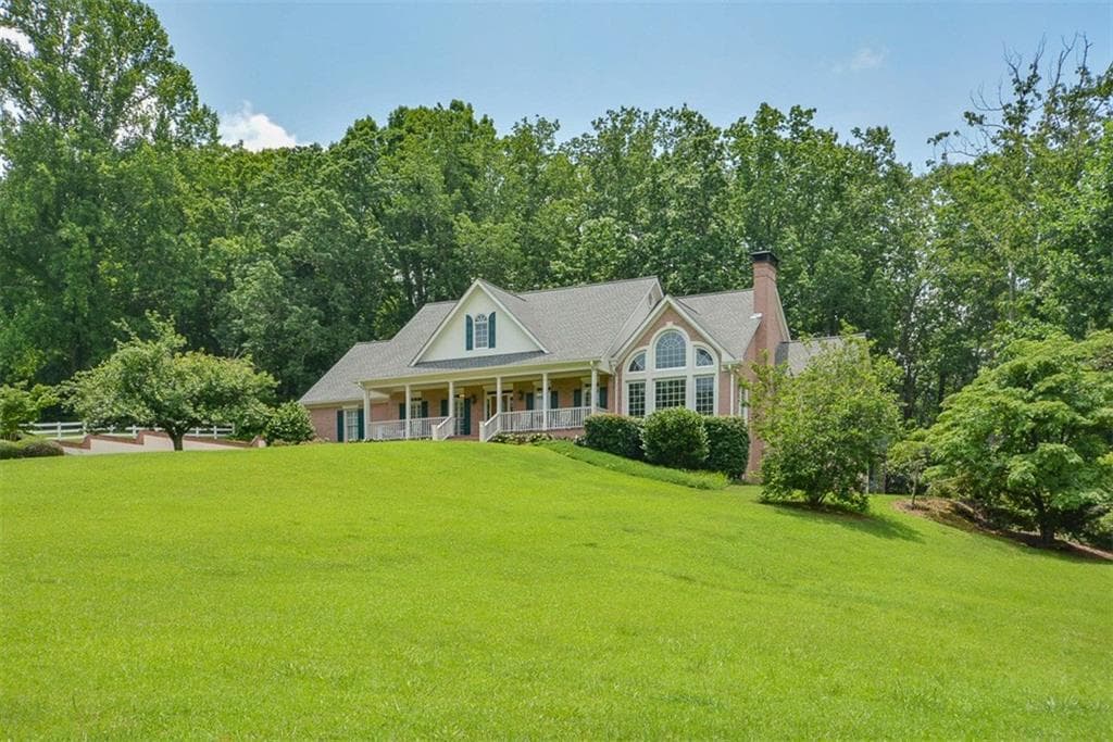 4 bedroom, 6,366 sq ft single family residence sold at 1700 Mountain Farm Road, Woodstock, GA 30188