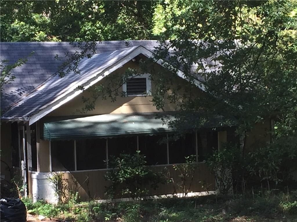 2 bedroom, 1,338 sq ft single family residence sold at 1367 Fairburn Road, Atlanta, GA 30331