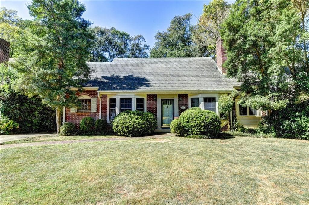 4 bedroom, 1,764 sq ft single family residence sold at 216 Heatherdown Road, Decatur, GA 30030