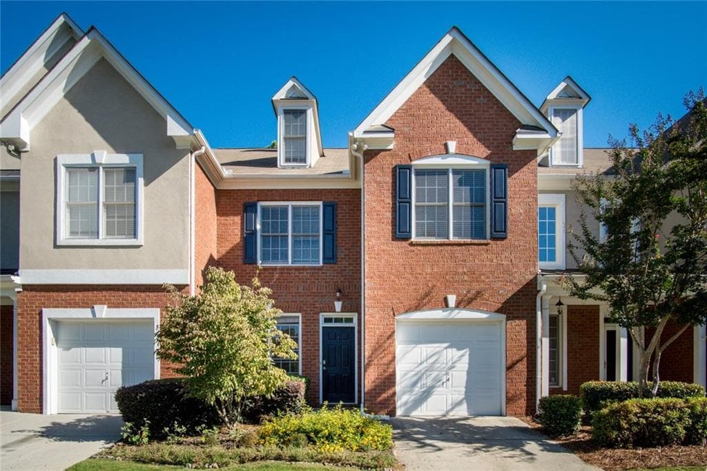 4 bedroom, 2,522 sq ft townhouse sold at 2413 Leaf Hollow Court, Atlanta, GA 30339
