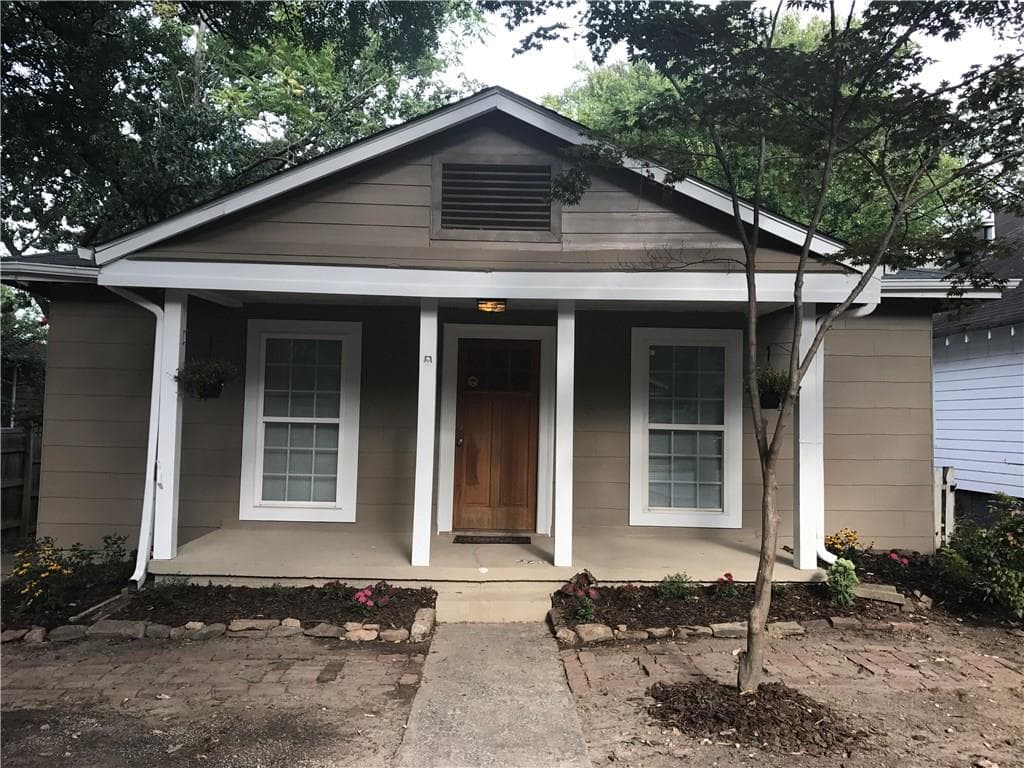 3 bedroom, 1,354 sq ft single family residence sold at 1739 Ridgeway Avenue, Atlanta, GA 30318