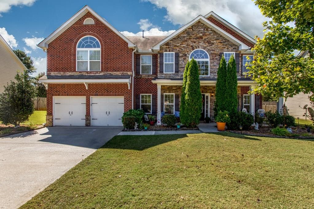6 bedroom, 3,514 sq ft single family residence sold at 4530 Carver Court, Cumming, GA 30040