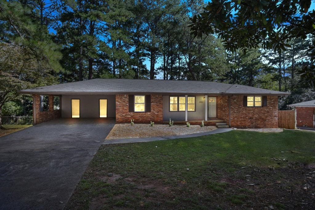 3 bedroom, 1,715 sq ft single family residence sold at 3951 Evans Road, Atlanta, GA 30340