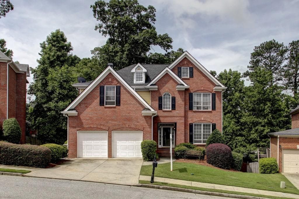 5 bedroom, 4,066 sq ft single family residence sold at 2005 Ivy Ridge Road, Smyrna, GA 30080
