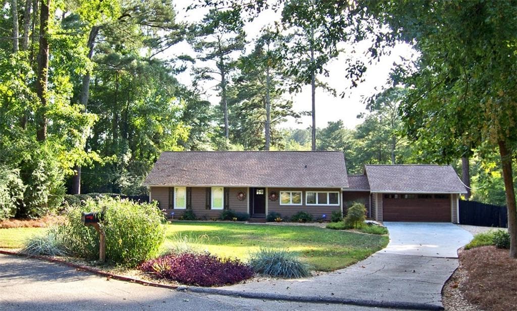 2811 Meadowlark Trail, Duluth, GA 30096 — most recent listing photo