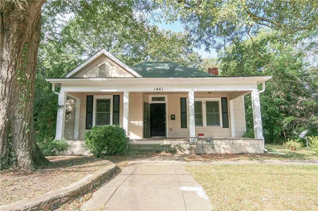 2 bedroom, 1,266 sq ft single family residence sold at 1461 Athens Avenue, Atlanta, GA 30310