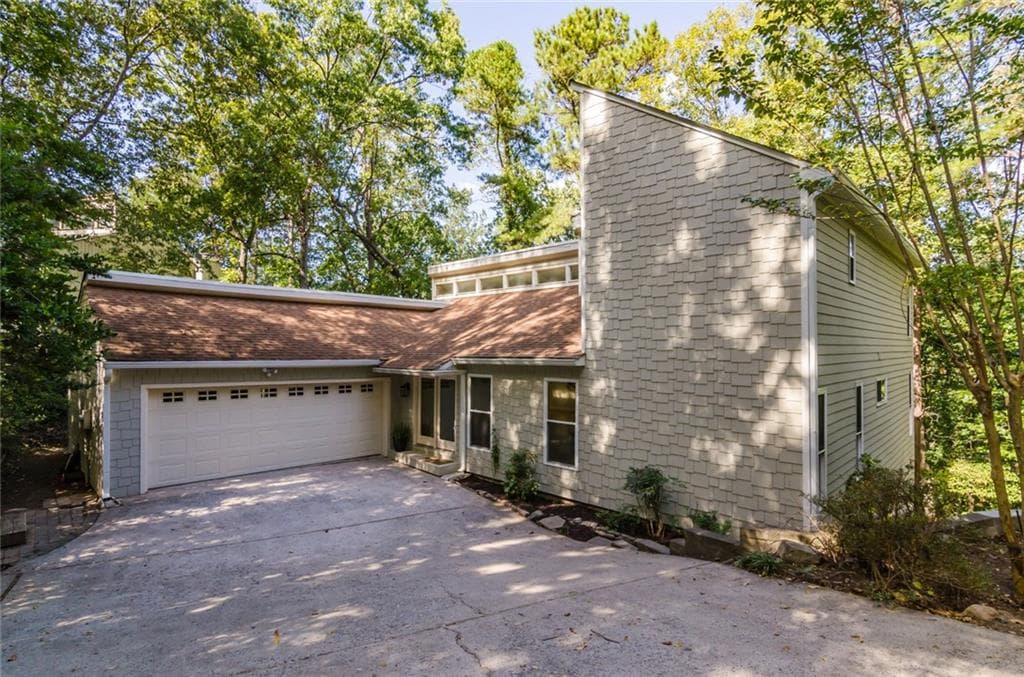 435 N Eagles Bluff, Alpharetta, GA 30022 — most recent listing photo