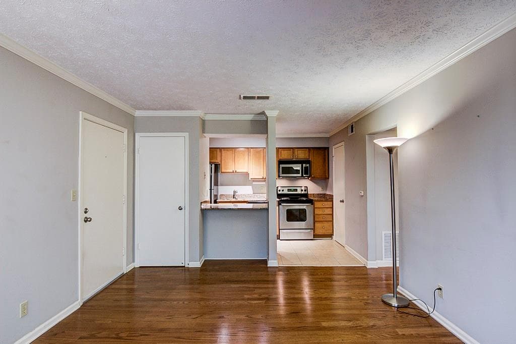 1 bedroom, 625 sq ft condominium sold at 3135 Seven Pines Court 305, Atlanta, GA 30339