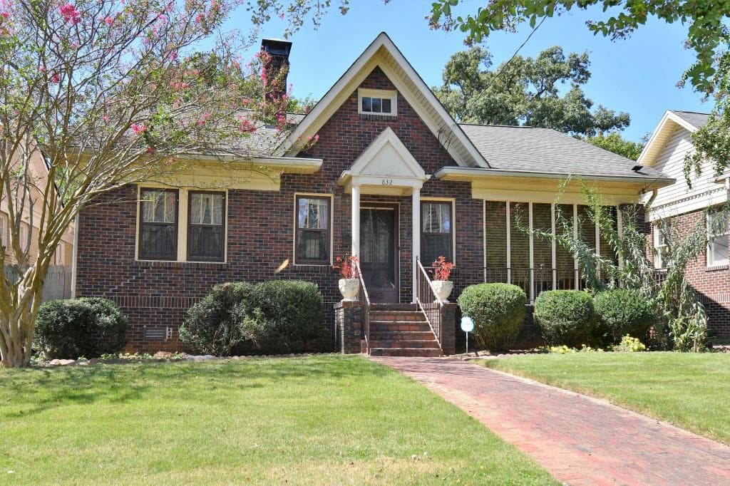 3 bedroom, 1,280 sq ft single family residence sold at 832 Glendale Terrace, Atlanta, GA 30308