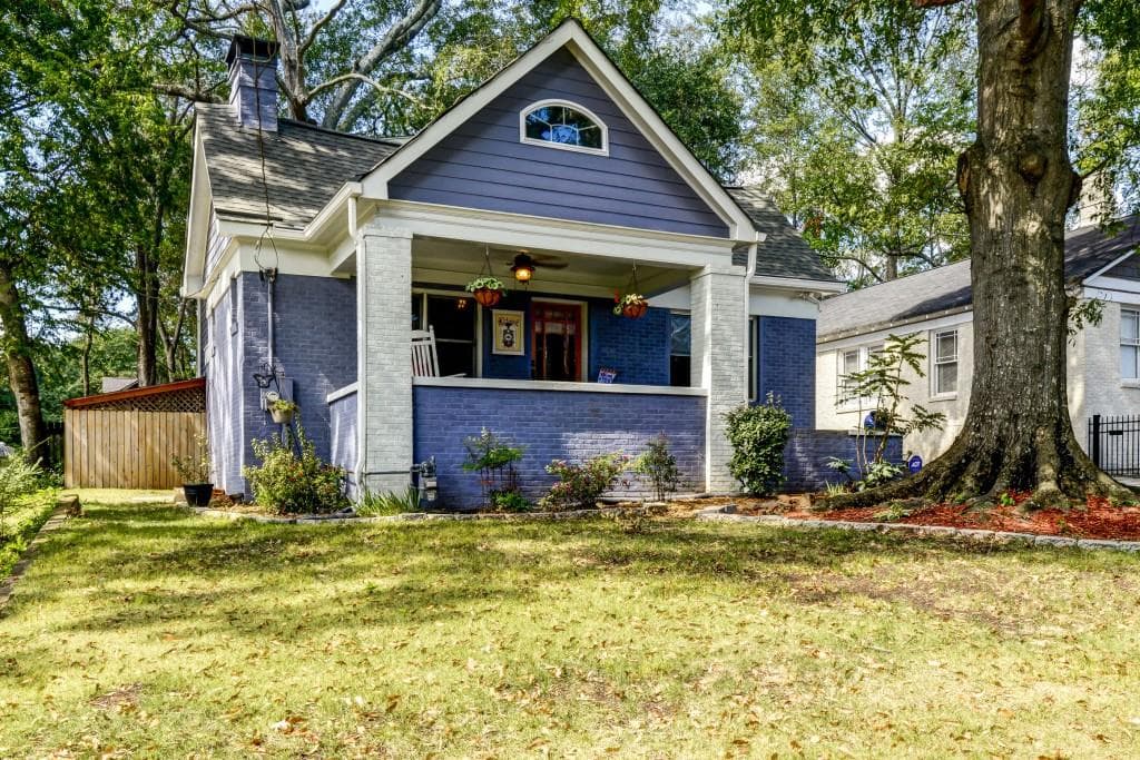 4 bedroom, 2,291 sq ft single family residence sold at 40 Rockyford Road, Atlanta, GA 30317