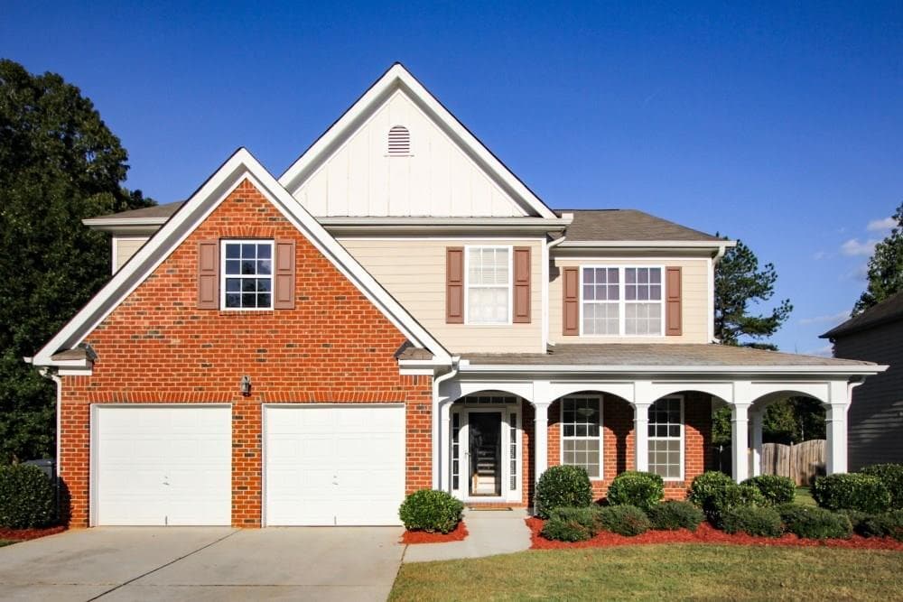 4 bedroom, 3,084 sq ft single family residence sold at 2678 Summit Parkway, Atlanta, GA 30331