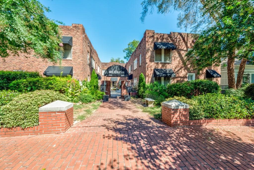 1 bedroom, 797 sq ft condominium sold at 1028 Saint Charles Avenue 4, Atlanta, GA 30306