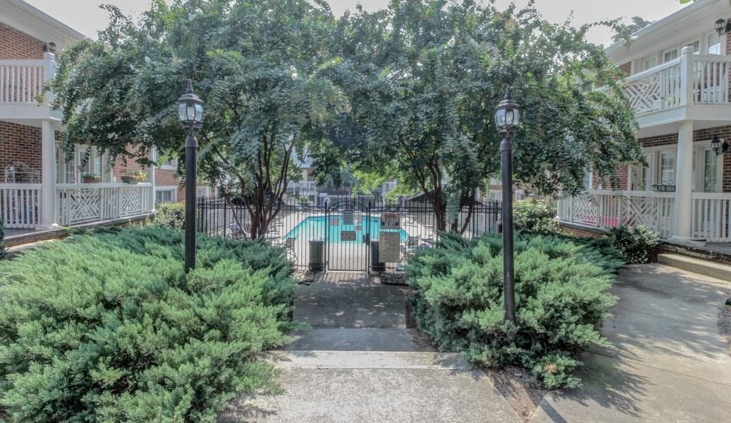 1 bedroom condominium sold at 885 Briarcliff Road 16, Atlanta, GA 30306