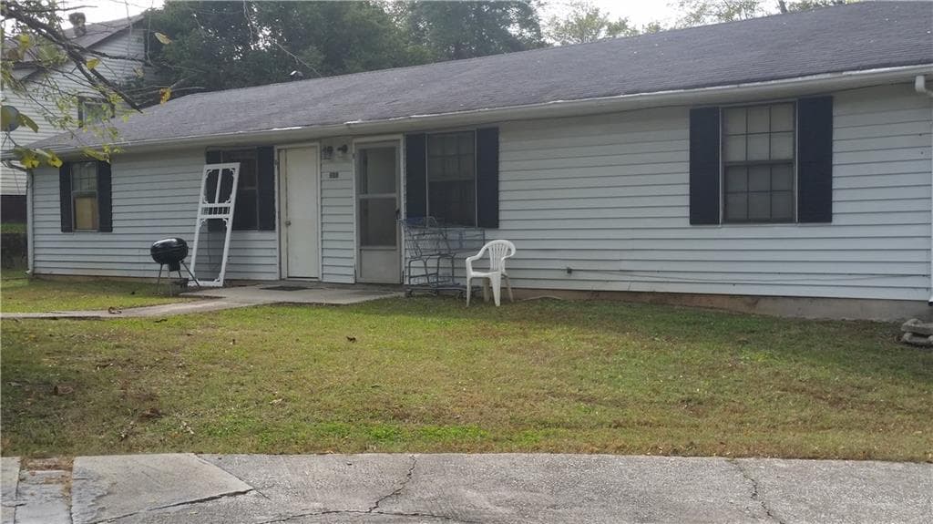 duplex sold at 211 Park Street, Dallas, GA 30132