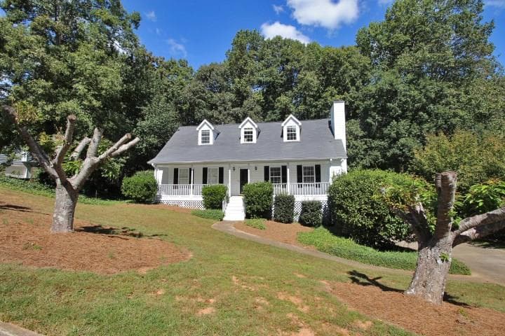 3 bedroom, 2,161 sq ft single family residence sold at 5188 Saint Charles Place, Douglasville, GA 30135