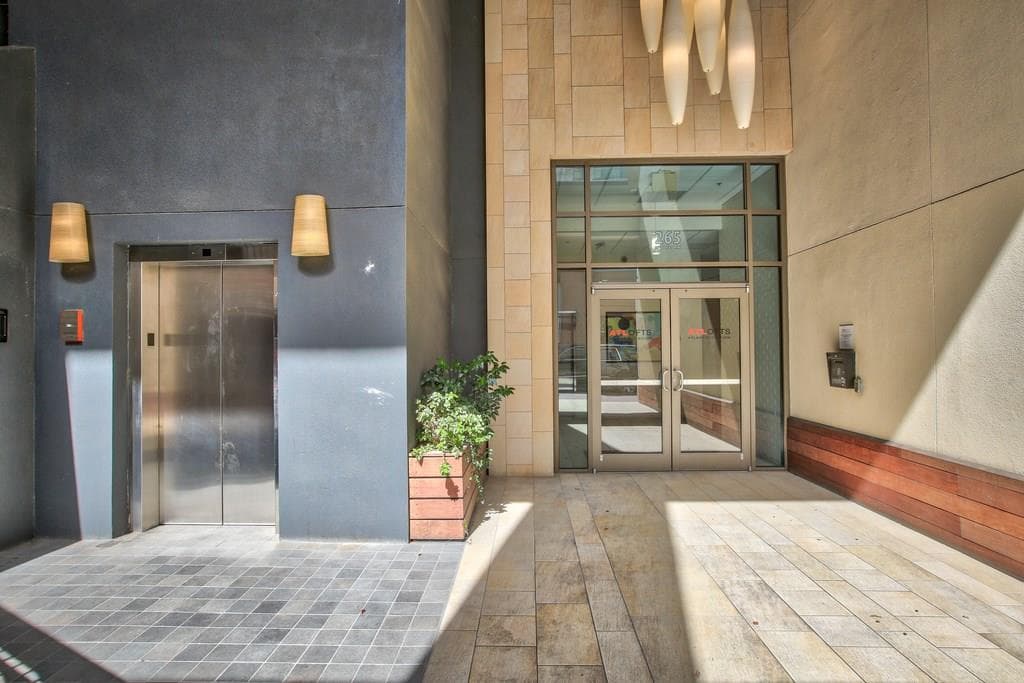 1 bedroom, 1,100 sq ft condominium sold at 265 18th Street 2325, Atlanta, GA 30363