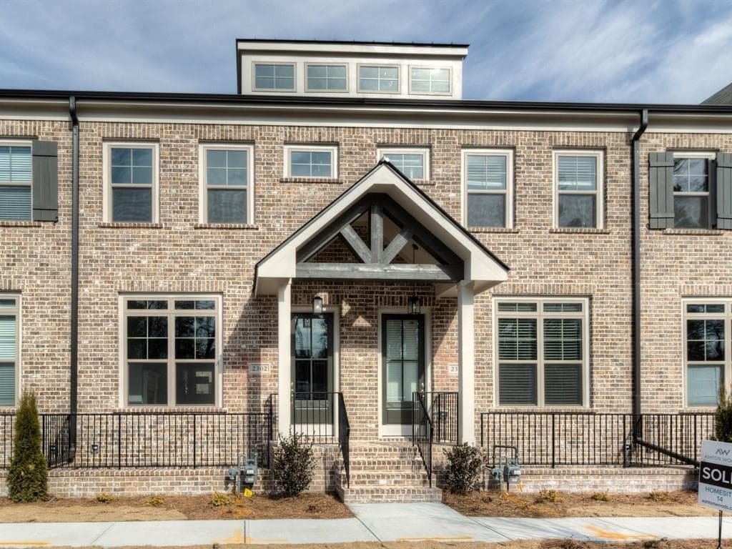 2302 Mclean Chase 13, Smyrna, GA 30080 — most recent listing photo