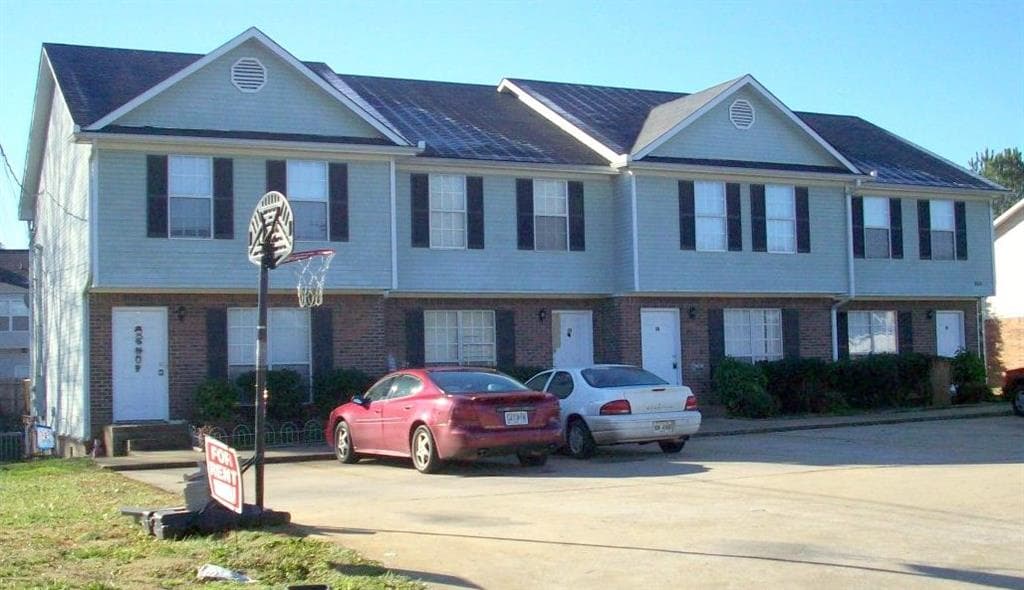 2 bedroom, 1,296 sq ft townhouse sold at 134 Evergreen Trail B, Cartersville, GA 30121