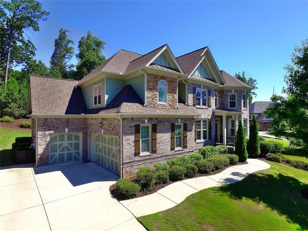 5 bedroom, 3,568 sq ft single family residence sold at 127 Three Branches Drive, Woodstock, GA 30188