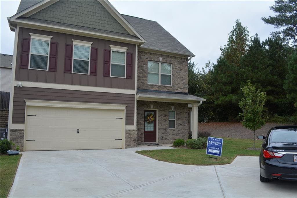 4 bedroom single family residence sold at 813 N Rutledge Court, Woodstock, GA 30188