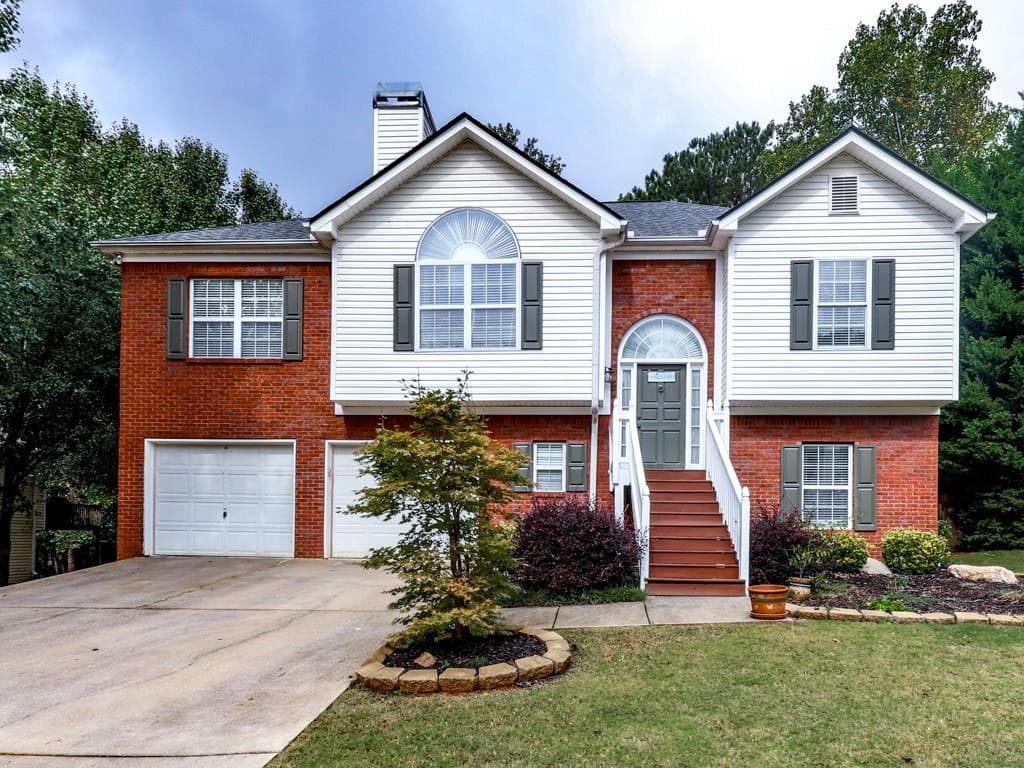 4 bedroom, 2,140 sq ft single family residence sold at 6354 Autumn View Point, Acworth, GA 30101