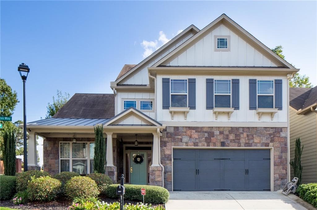 4 bedroom, 2,423 sq ft single family residence sold at 2037 Hatteras Way, Atlanta, GA 30318
