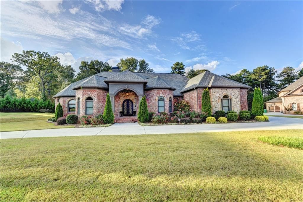 5547 Nelson Pointe Drive, Stone Mountain, GA 30087 — most recent listing photo