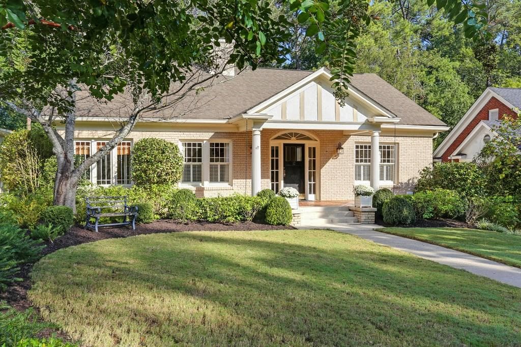4 bedroom, 3,239 sq ft single family residence sold at 1422 Cornell Road, Atlanta, GA 30306