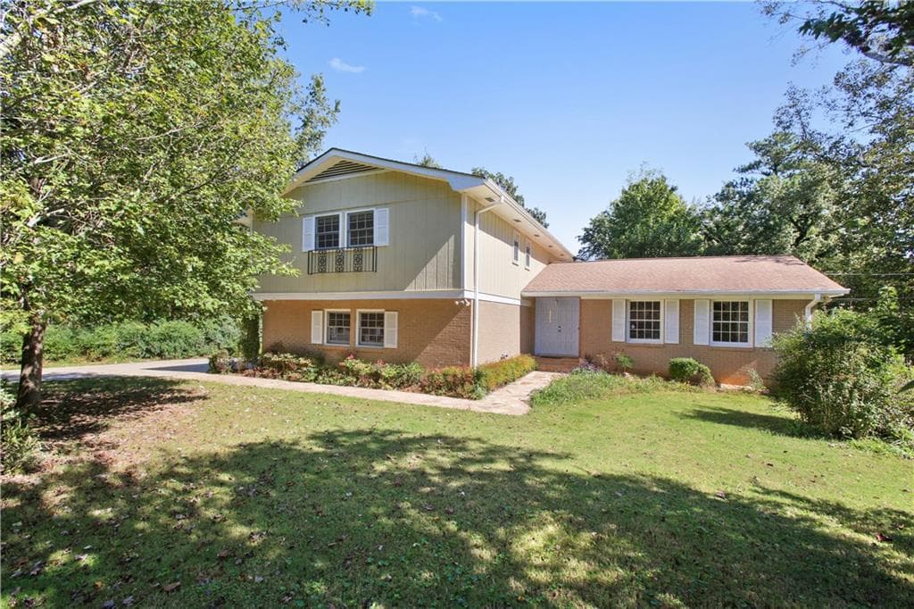 5 bedroom, 2,849 sq ft single family residence sold at 3808 Kinnard Drive, Atlanta, GA 30360