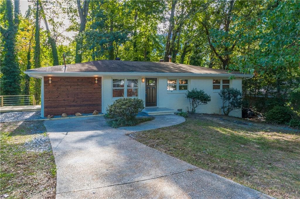 3 bedroom, 1,400 sq ft single family residence sold at 1197 Hillwood Court, Atlanta, GA 30316