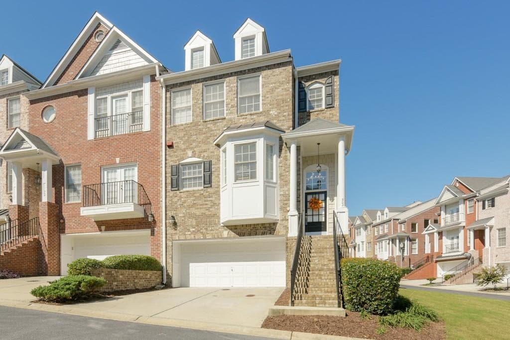 302 Creekbank Way, Smyrna, GA 30082 — most recent listing photo