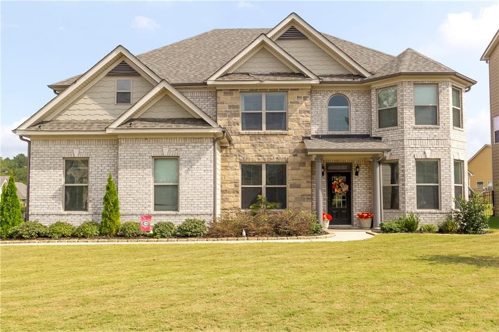 5 bedroom, 3,652 sq ft single family residence sold at 262 Fairway Drive, Acworth, GA 30101