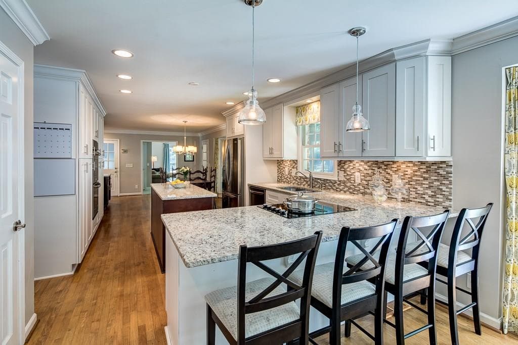 6930 Hunters Knoll, Sandy Springs, GA 30328 — most recent listing photo