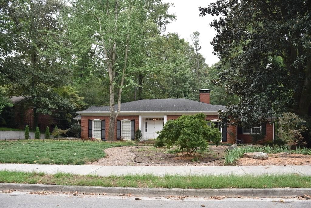 4 bedroom, 3,062 sq ft single family residence sold at 2787 Margaret Mitchell Drive, Atlanta, GA 30327