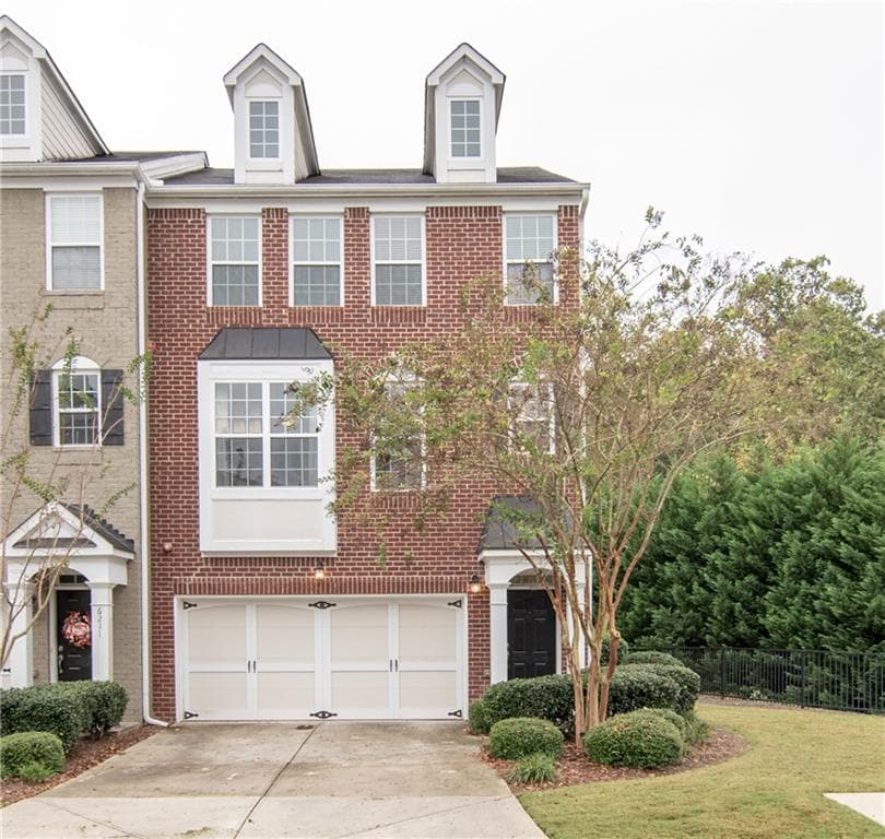 3 bedroom, 2,450 sq ft townhouse sold at 6213 Indian Wood Circle 6213, Mableton, GA 30126