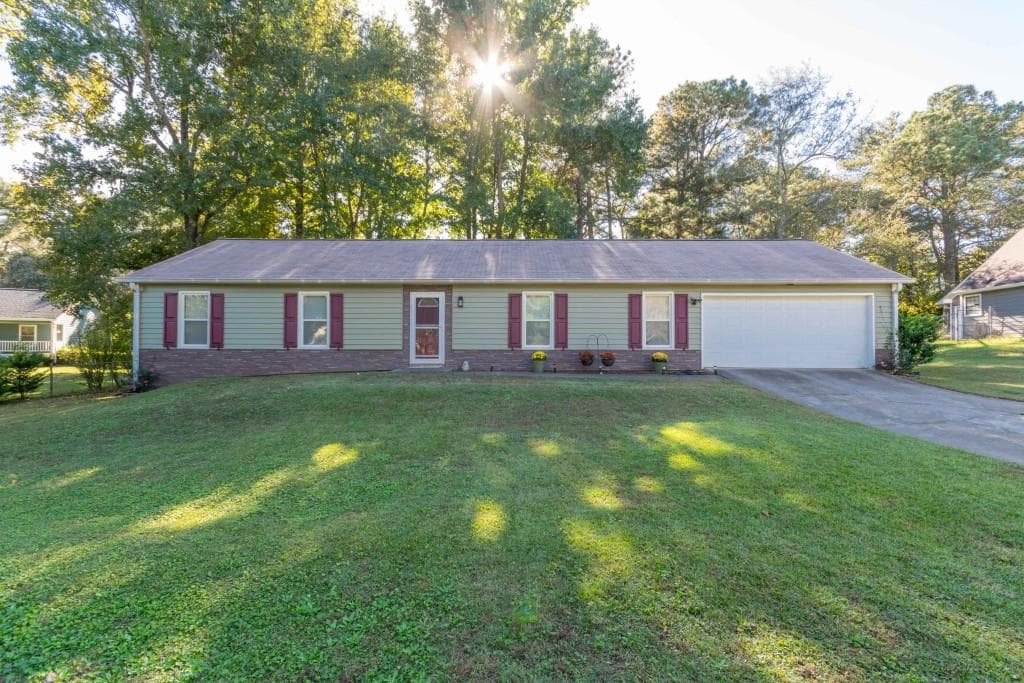 1154 Ironwood Drive, Grayson, GA 30017 — most recent listing photo
