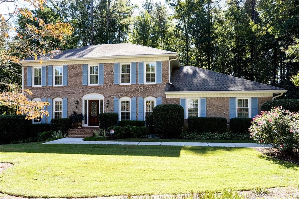250 Hollyridge Way, Roswell, GA 30076 — most recent listing photo
