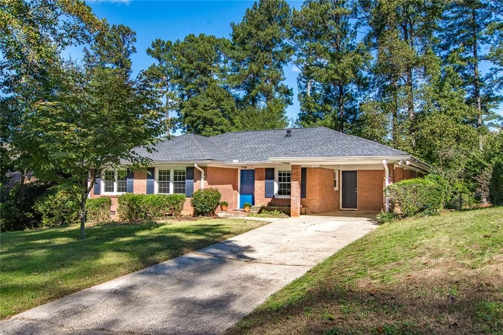 3 bedroom, 1,999 sq ft single family residence sold at 1204 Poplar Grove Drive, Atlanta, GA 30306