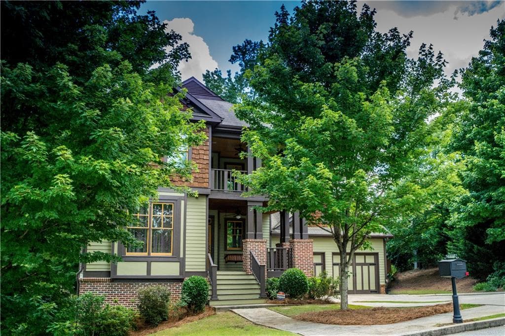 4 bedroom, 3,426 sq ft single family residence sold at 2650 Porchside Place, Atlanta, GA 30316