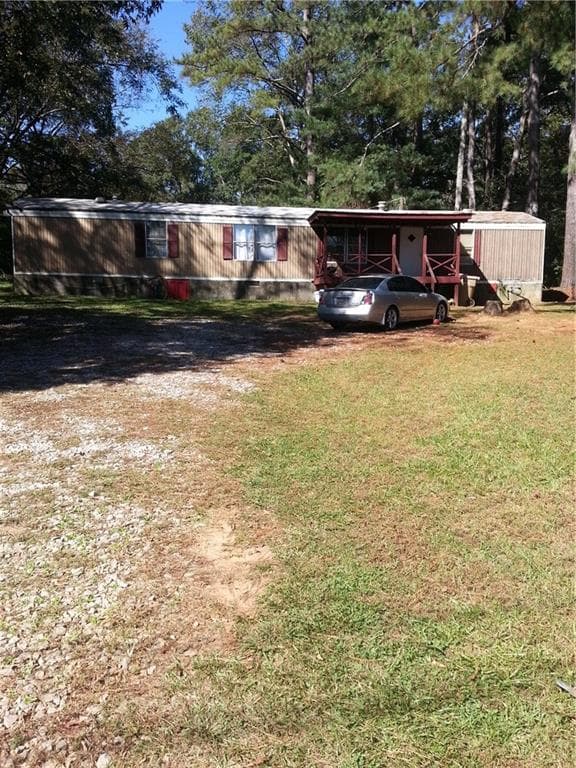 3 bedroom, 924 sq ft single family residence sold at 5814 Church Street, Flowery Branch, GA 30542